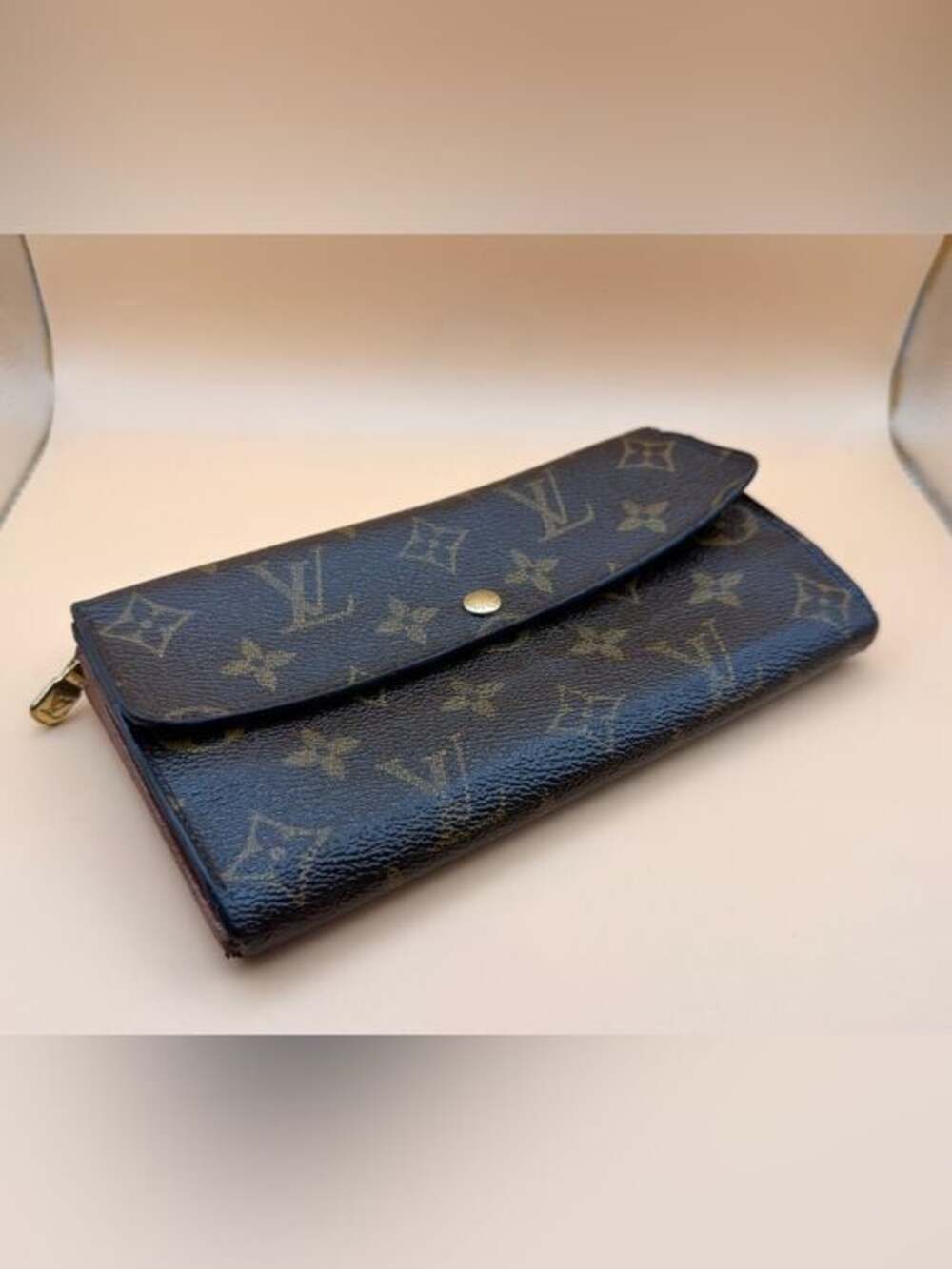Louis Vuitton Monogram Porte
Tresor International Trifold Long
Wallet - Picture 2 of 16